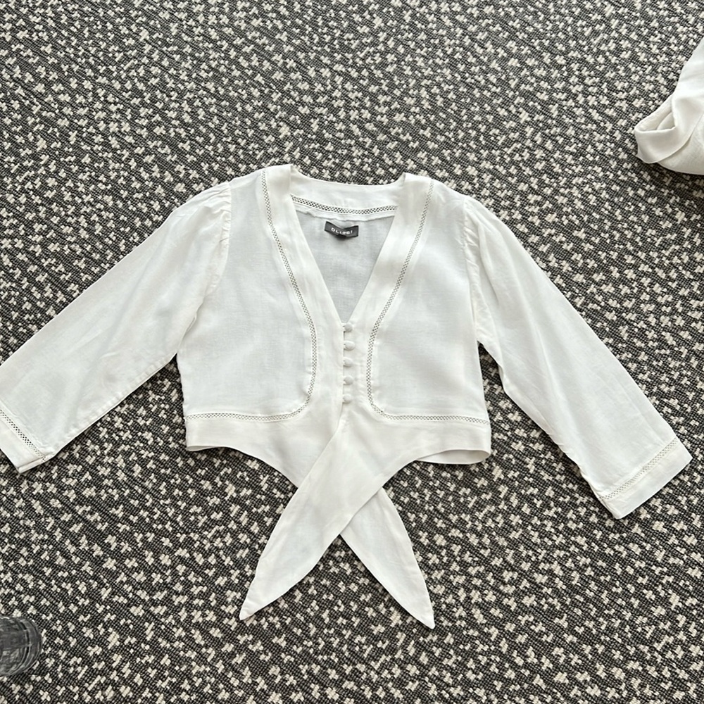 DL linen tie waist blouse. Dry cleaned after one wear!